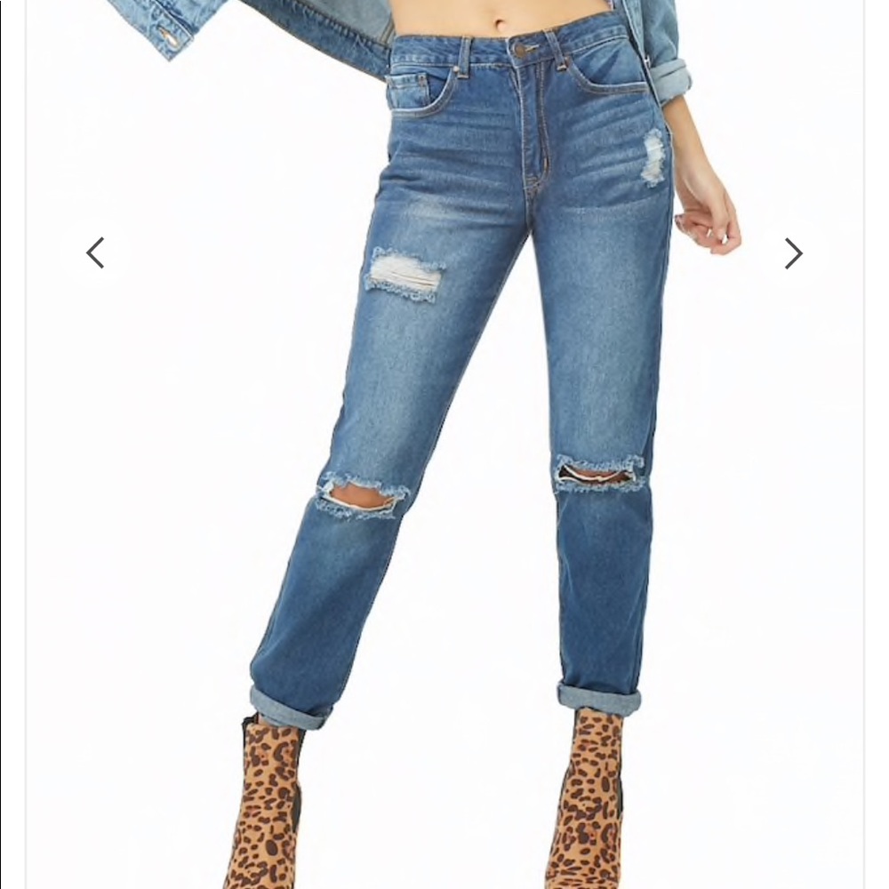Forever 21 Distressed Boyfriend Jeans